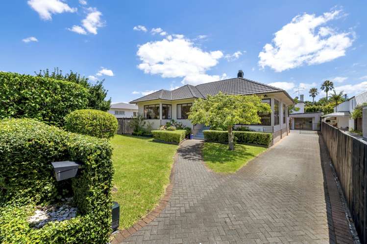 17 Eastern Beach Road Eastern Beach_23