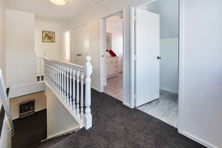 1/50 Ray Small Drive Pahurehure_6