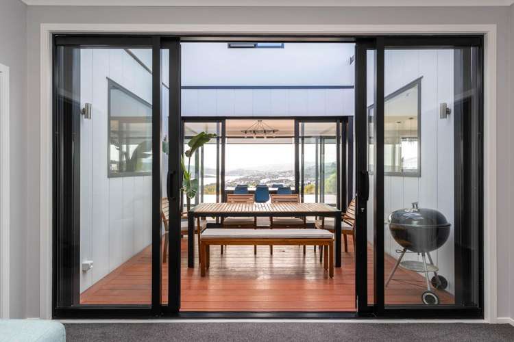 28 Queen Charlotte Drive Aotea_19