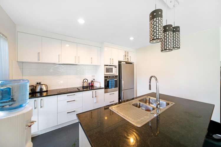 44 Pate Crescent Favona_2