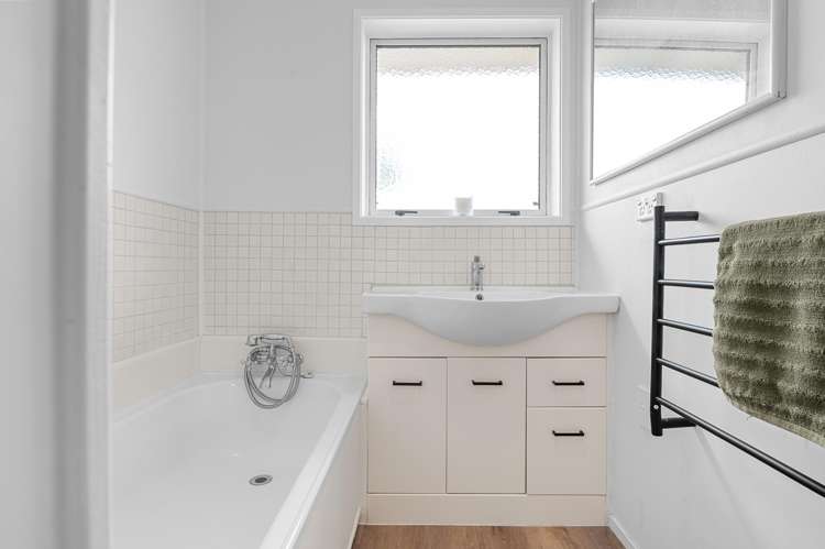 159 Tramway Road Enderley_15