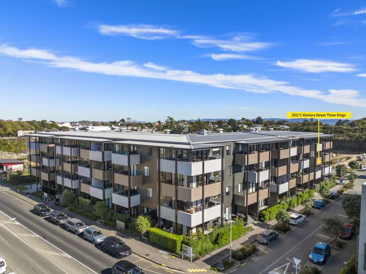 202/1 Kimiora Street Three Kings_22