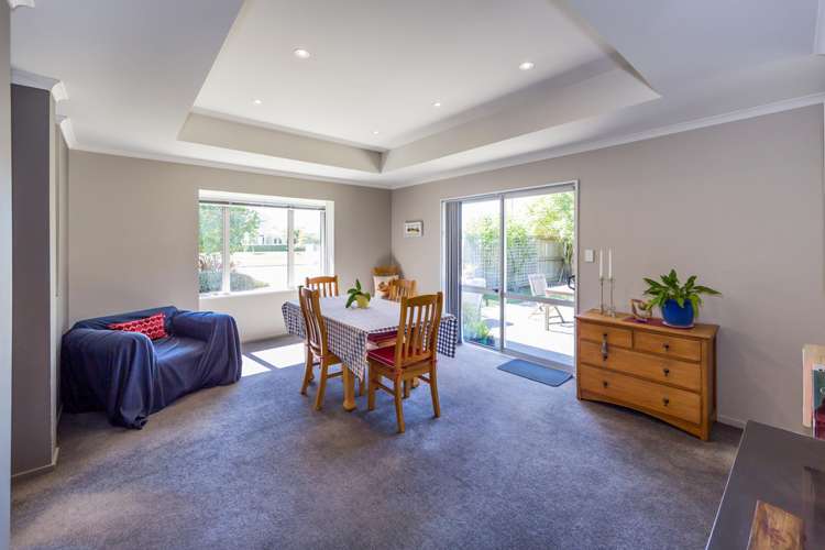 268 Southfield Drive Lincoln_7