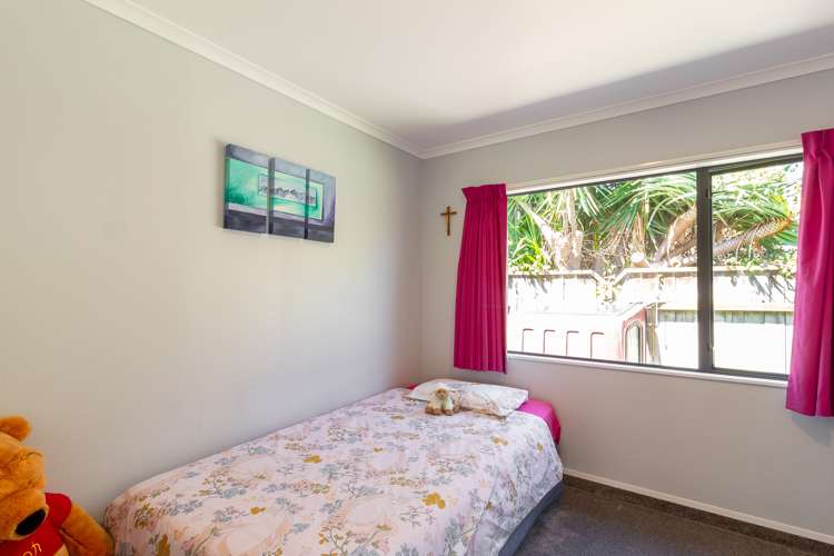 21 Kensington Drive Taradale_11