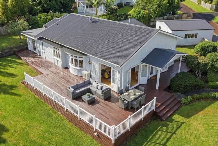 13 Eastvale Close Greenhithe_23