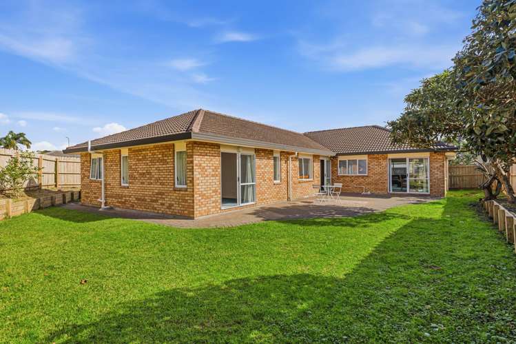 8 Macnean Drive East Tamaki Heights_16