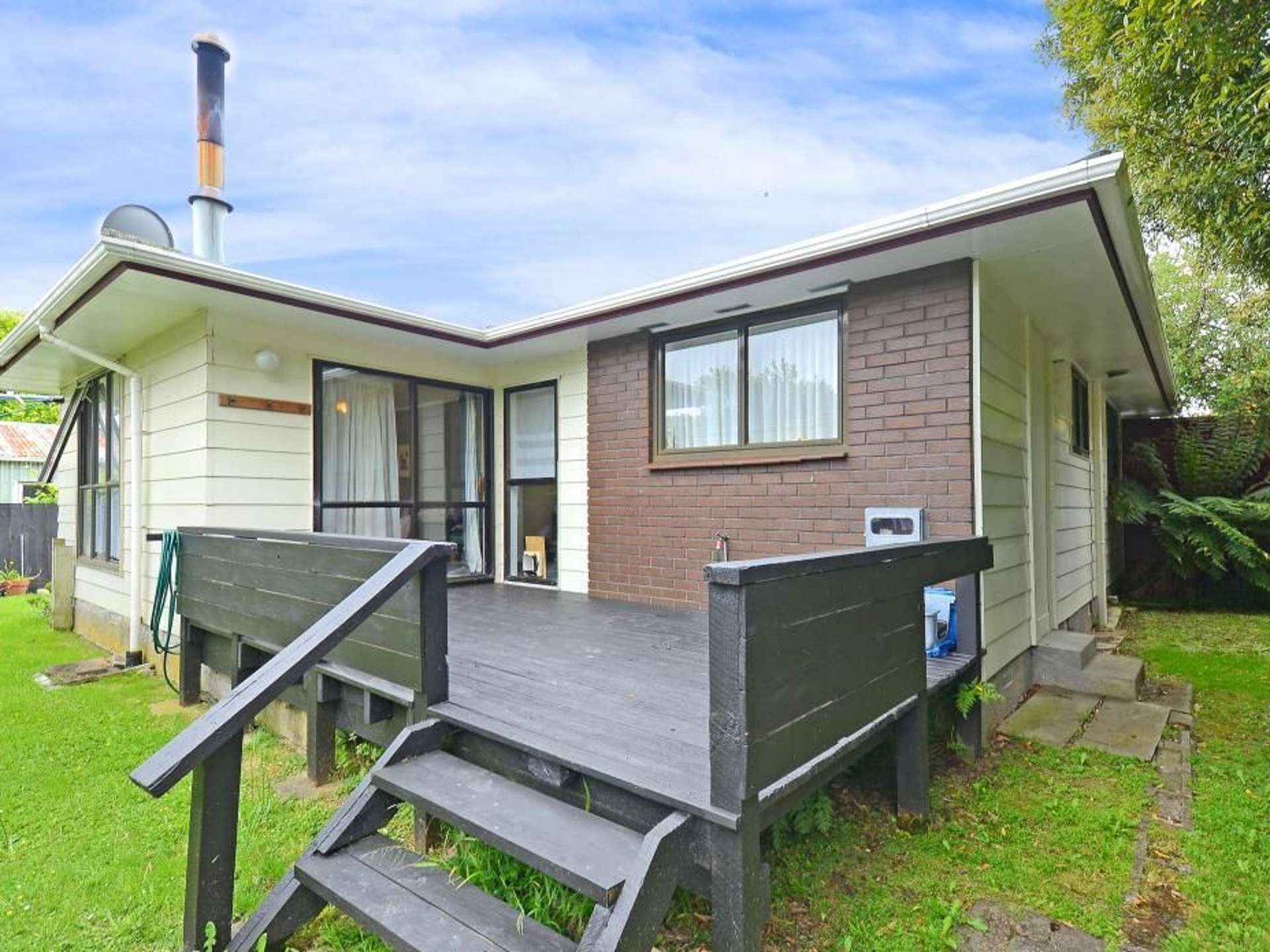 2/12 Garnet Grove Birchville_0