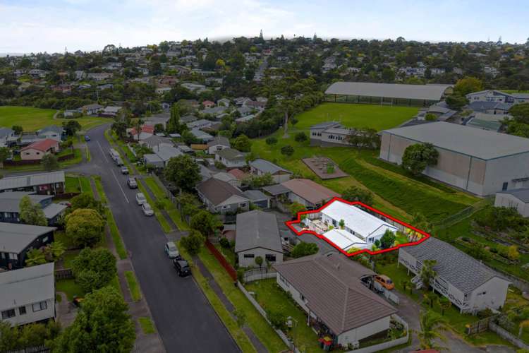 23 Meadowvale Rise Titirangi_23