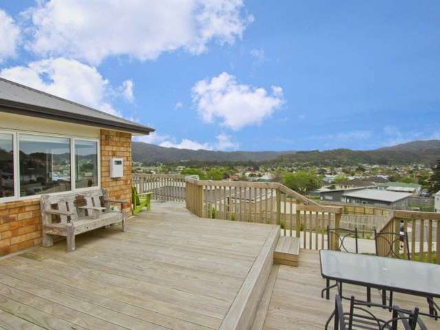 46h Castlerea Street Wainuiomata_2