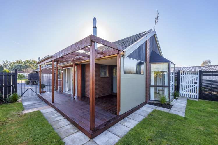 2/49 Sarabande Avenue Redwood_17