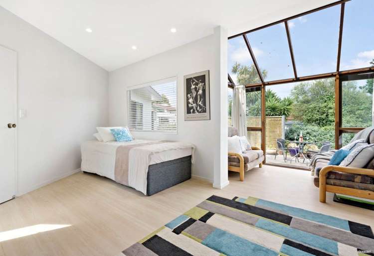 16 Binda Place Botany Downs_10