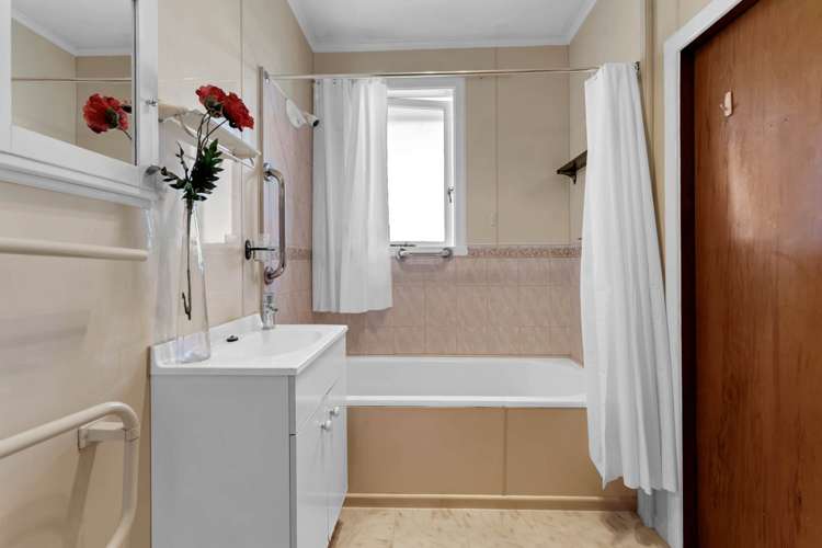 7 Peter Mulgrew Street New Windsor_12