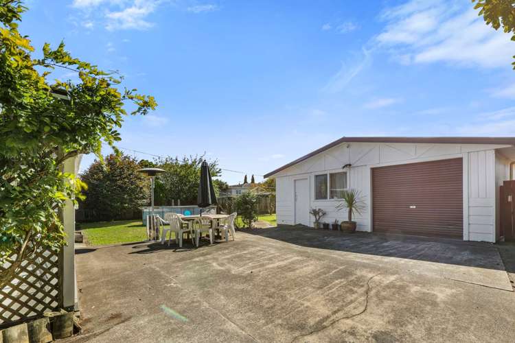 40 Exeter Crescent Springvale_13