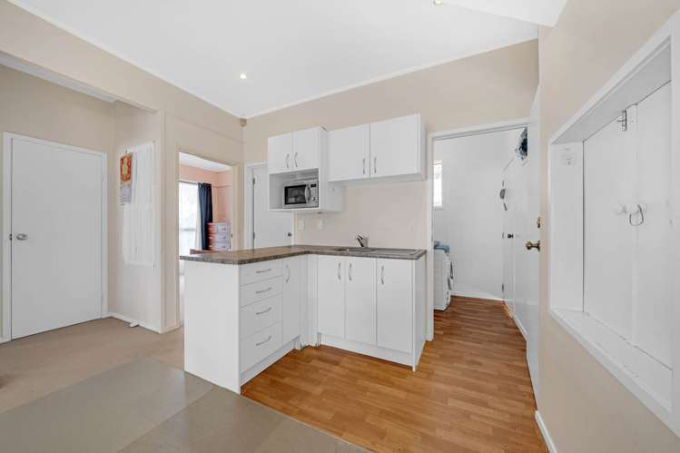 72 Kurnell Drive Botany Downs_16