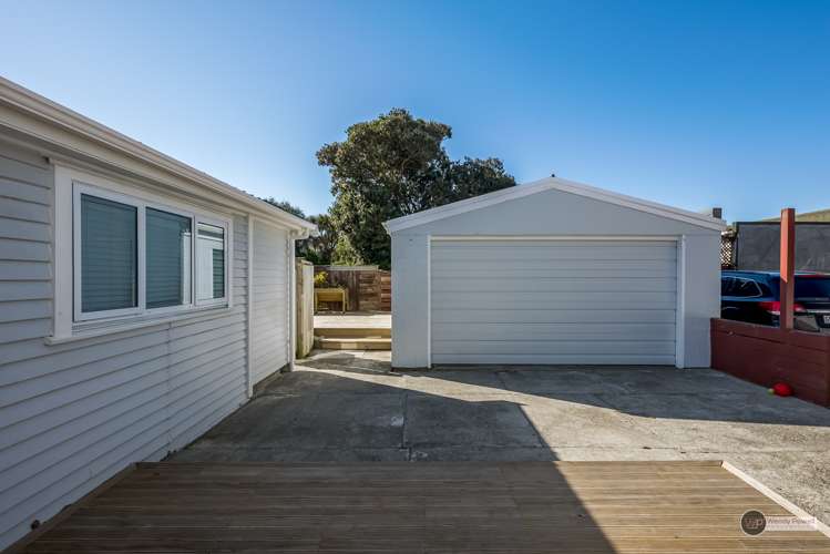 231 The Esplanade Petone_16