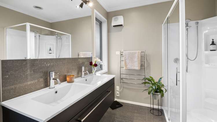 8 Christie Place Rolleston_15