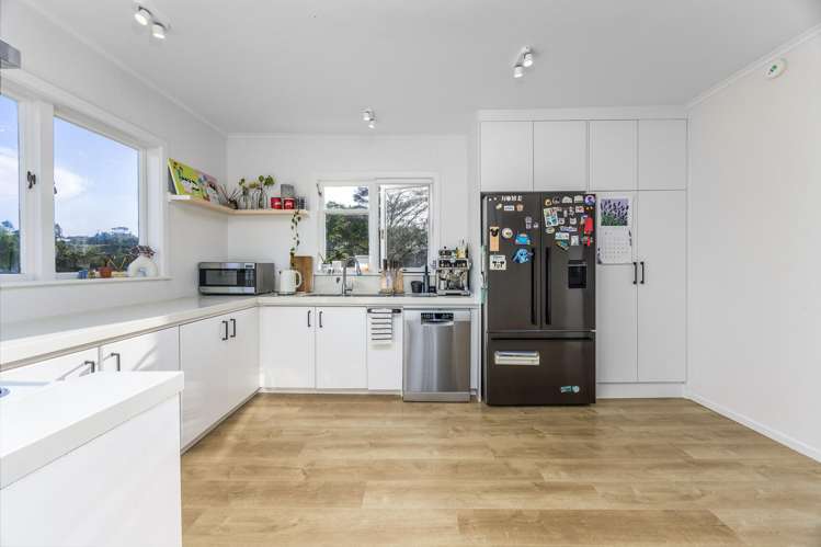 7 Chamberlain Road Massey_8