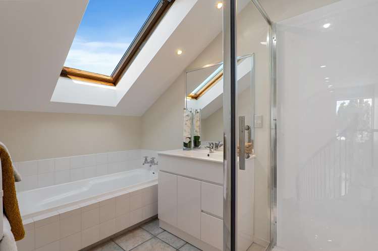 2 Harrys Way Redwood_19