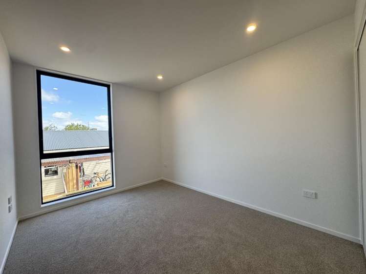 8/83 Ruawai Road 1816_3