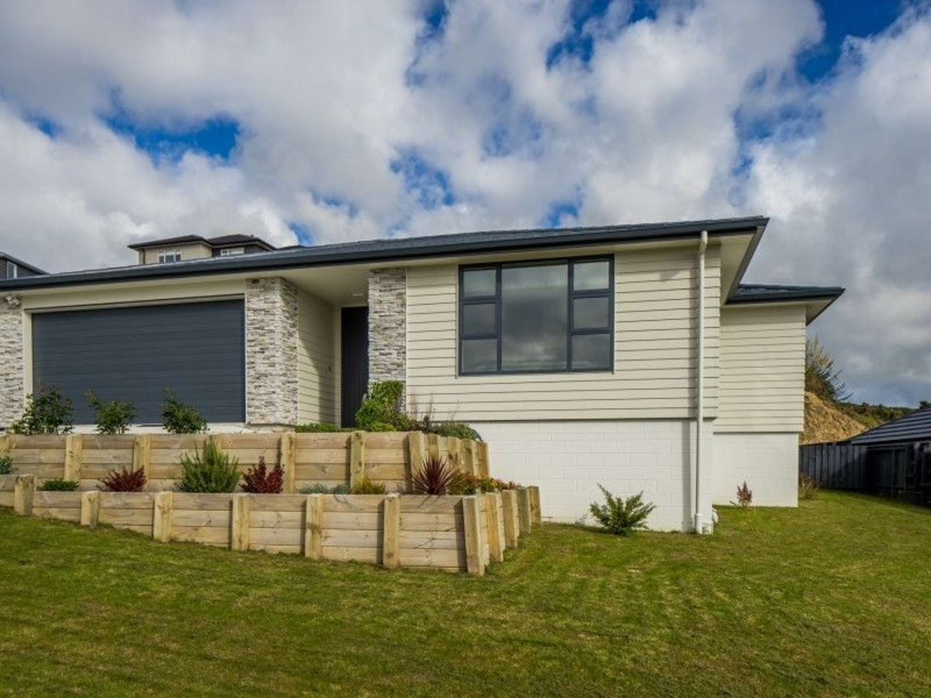 13 Wangapeka Way Aotea_0