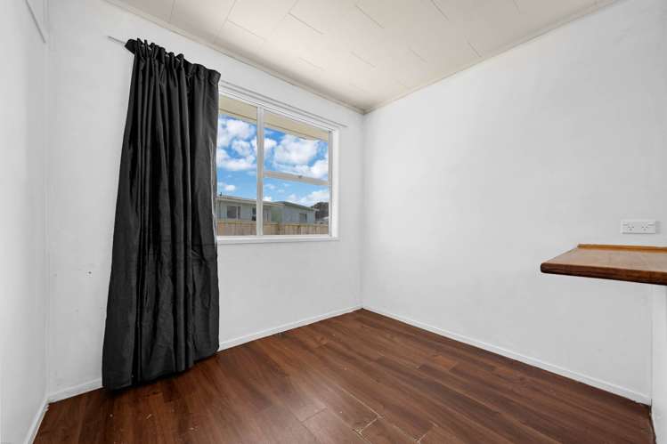37 McDivitt Street Manurewa_6