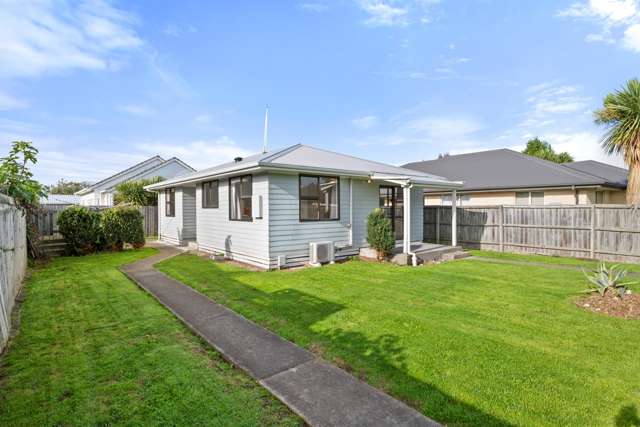 2/696 Gloucester Street Linwood_1