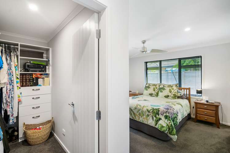 11 Munford Lane Riverhead_9