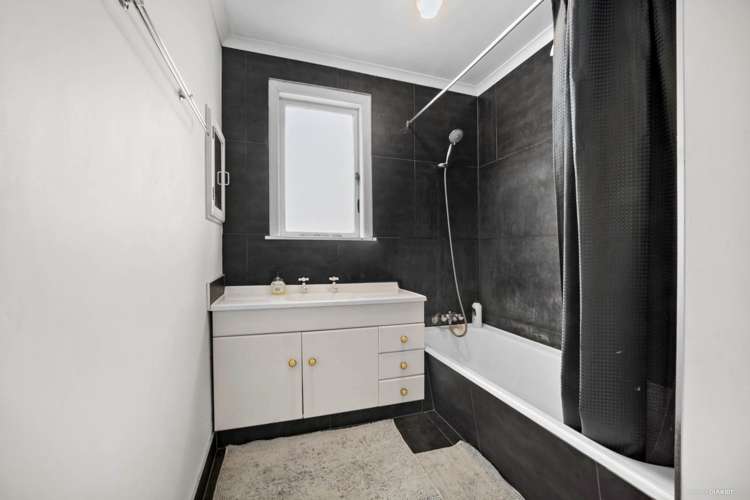 134 & 134A Browns Road Manurewa_16