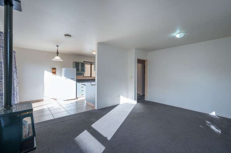 38 Maple Crescent Richmond_16