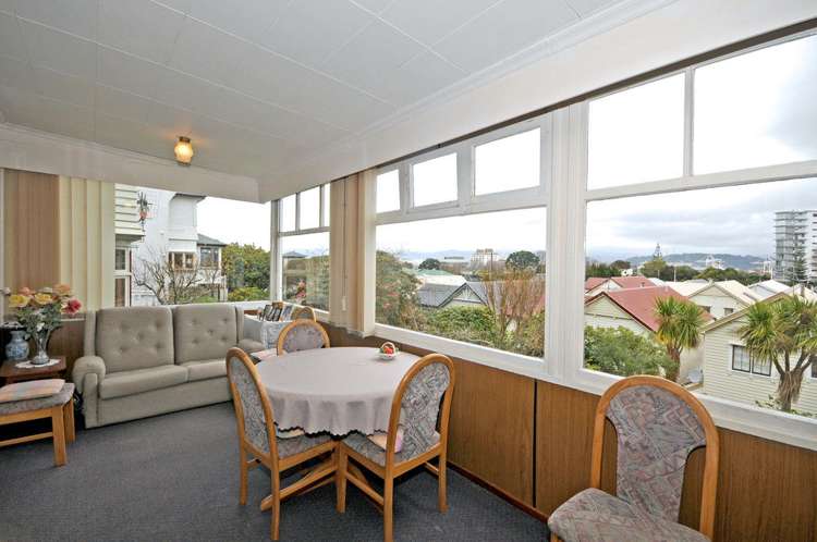 111 Grant Road Thorndon_11