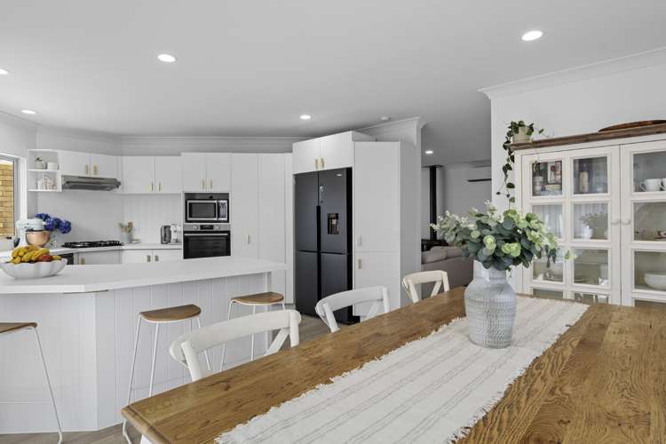 3 Hinton Place Pyes Pa_5