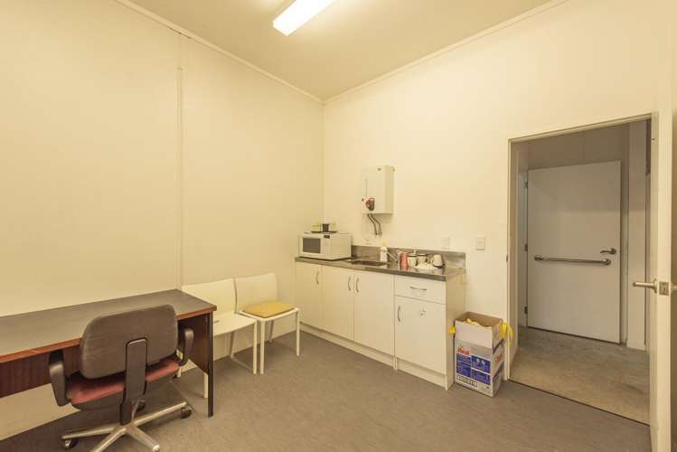 Unit 3 31-33 Riverbank Road Otaki_7