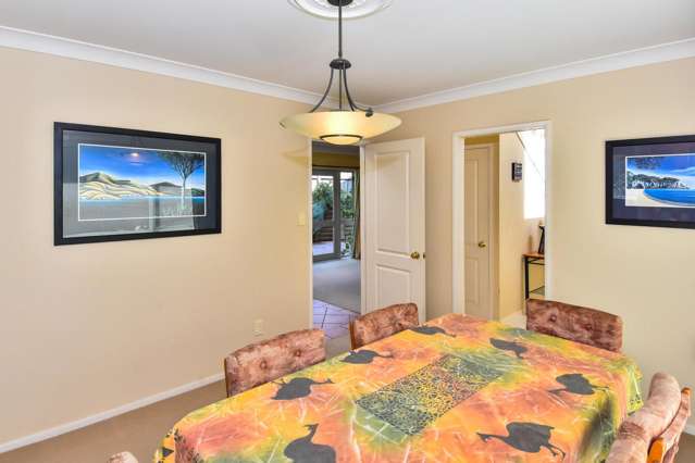 322 Hill Road The Gardens_4