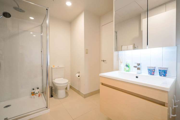 1302/15 Union Street City Centre_11