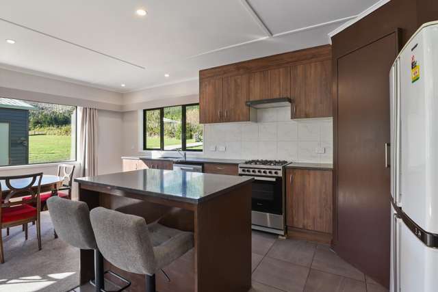 1422 Manawahe Road Manawahe_3