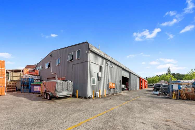 90 and 90D Maleme Street Greerton_11