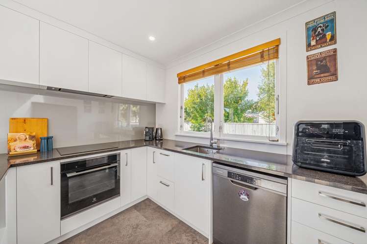 8 Snell Grove Clouston Park_10