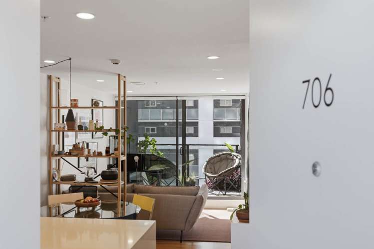 706/438 Queen Street_0