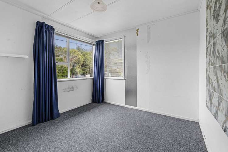 82 Strange Street Waitara_12