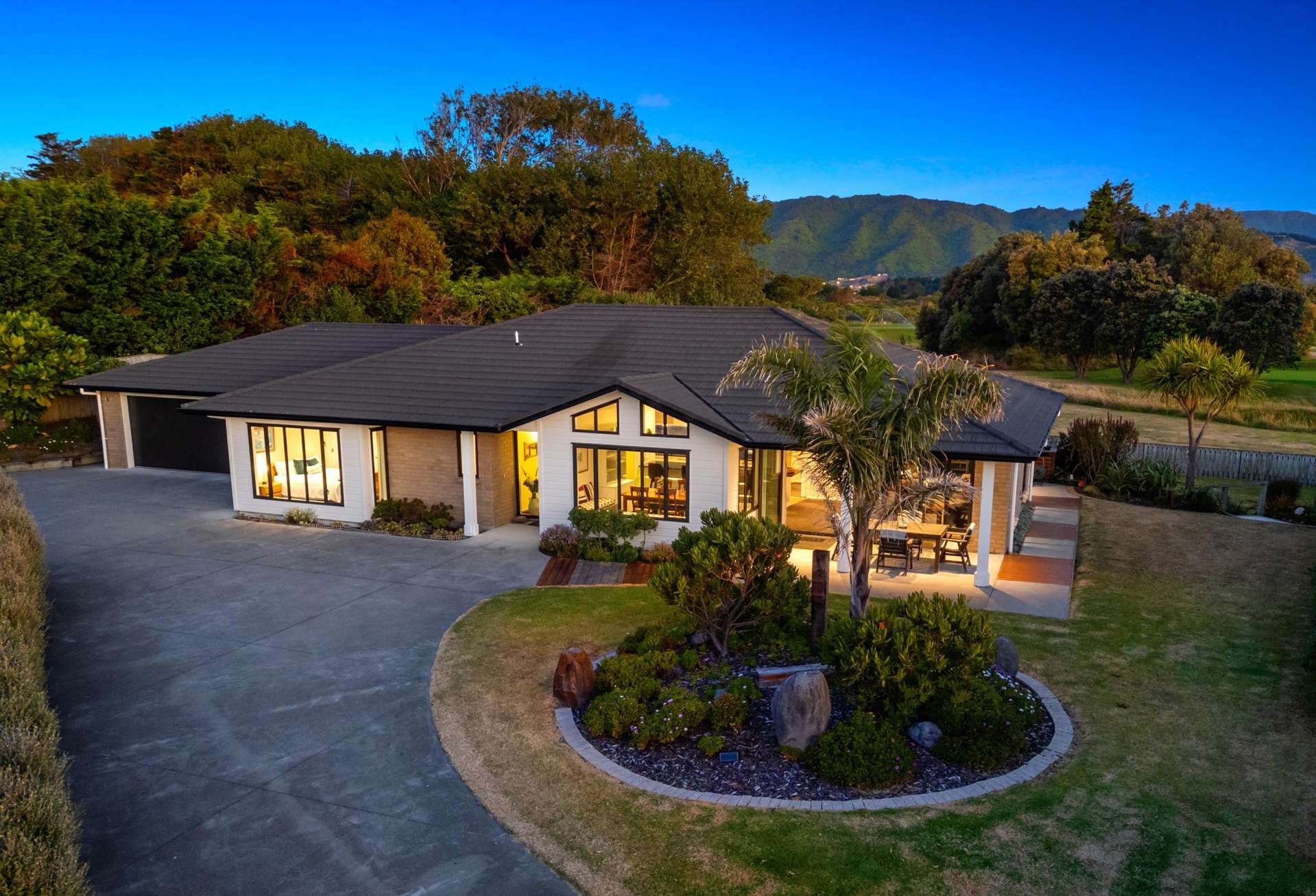 34 Titoki Road Waikanae Beach_0
