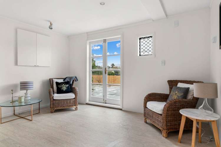 5 Montague Place Onerahi_14