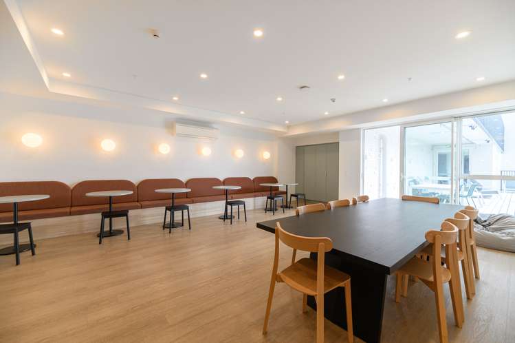 105/1817a Great North Road Avondale_16