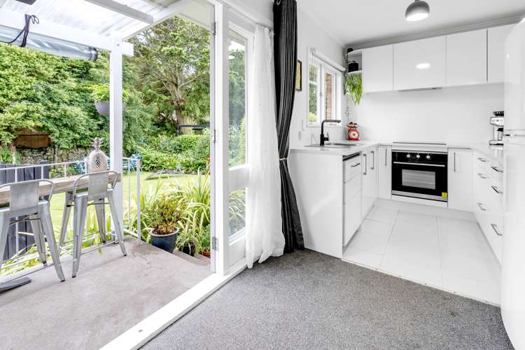 2/14 Saint Lukes Road Mount Albert_0