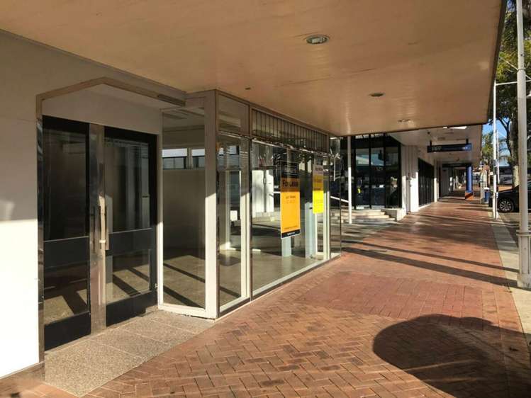 Tenancy 2/76 Grey Street Tauranga Central_1
