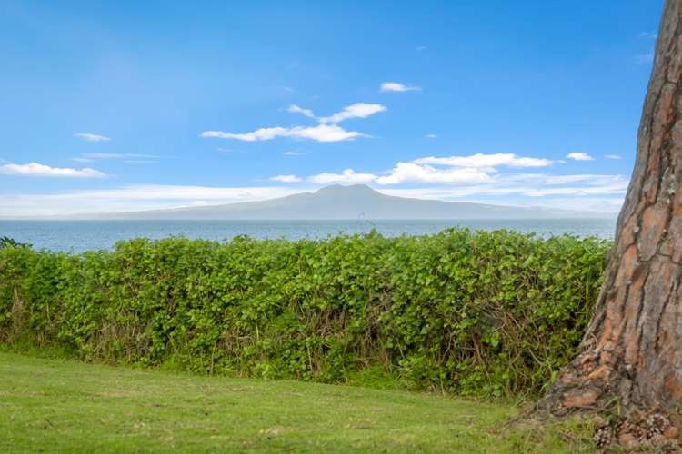 881 Whangaparaoa Road Manly_7