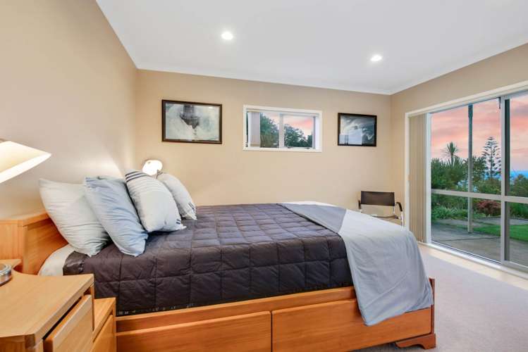 35 Roberts Road Matakatia_17