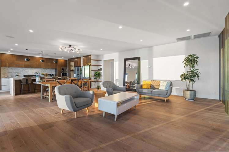 236 Vipond Road Stanmore Bay_9