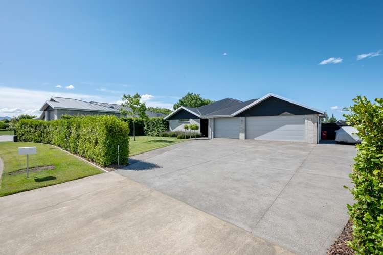 5 Avignon Place Fairhall_55