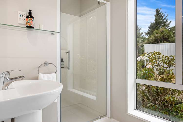 1727 Thongcaster Road Oxford_18