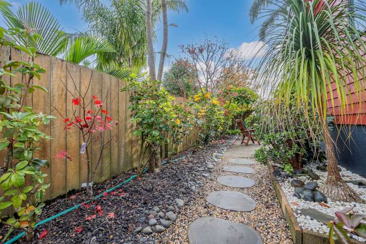 1/1031 Beach Road Torbay_38